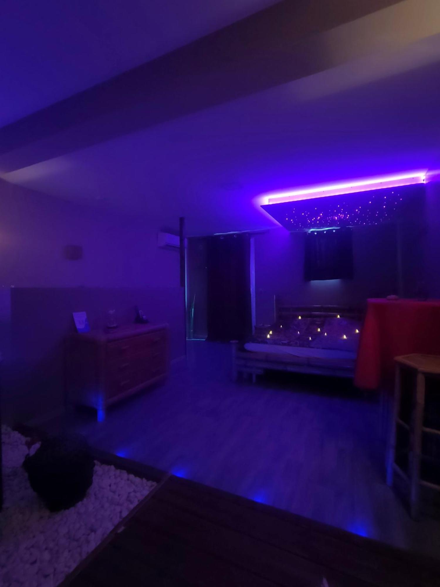 Hotel La Baie Des Anges Beaucaire  Zewnętrze zdjęcie